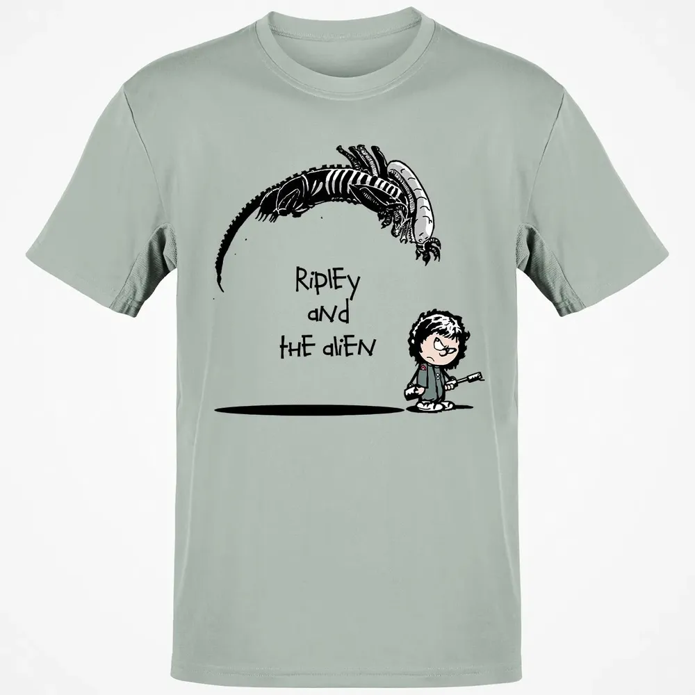 Ripley and the Alien Classic Unisex T-Shirt - 3
