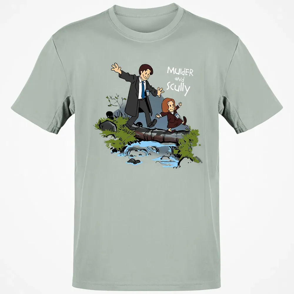 Mulder and Scully Classic Unisex T-Shirt - 3