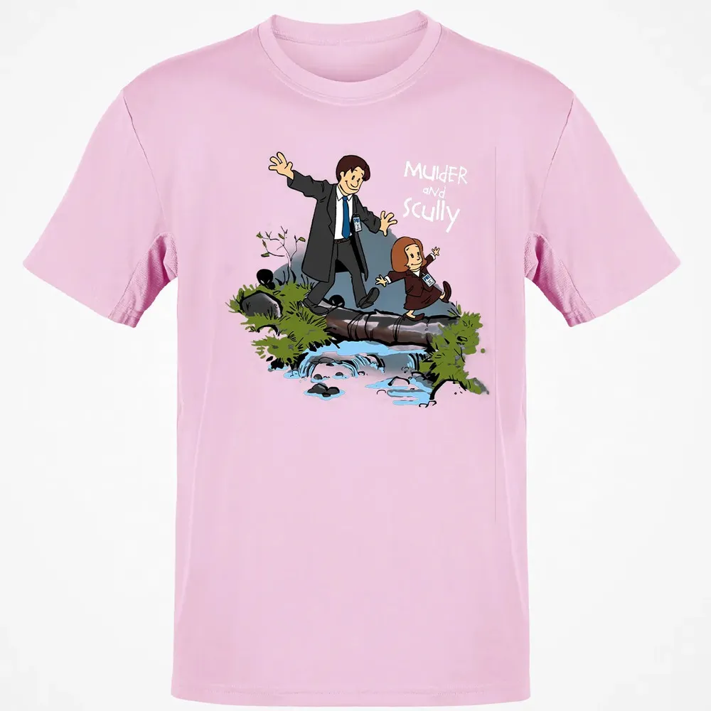 Mulder and Scully Classic Unisex T-Shirt - 6