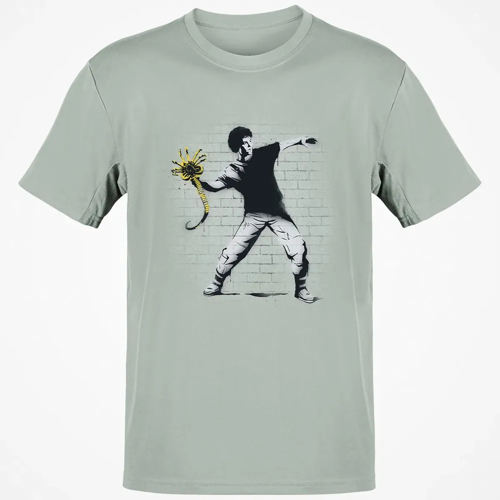 Alien Thrower Classic Unisex T-Shirt - 3