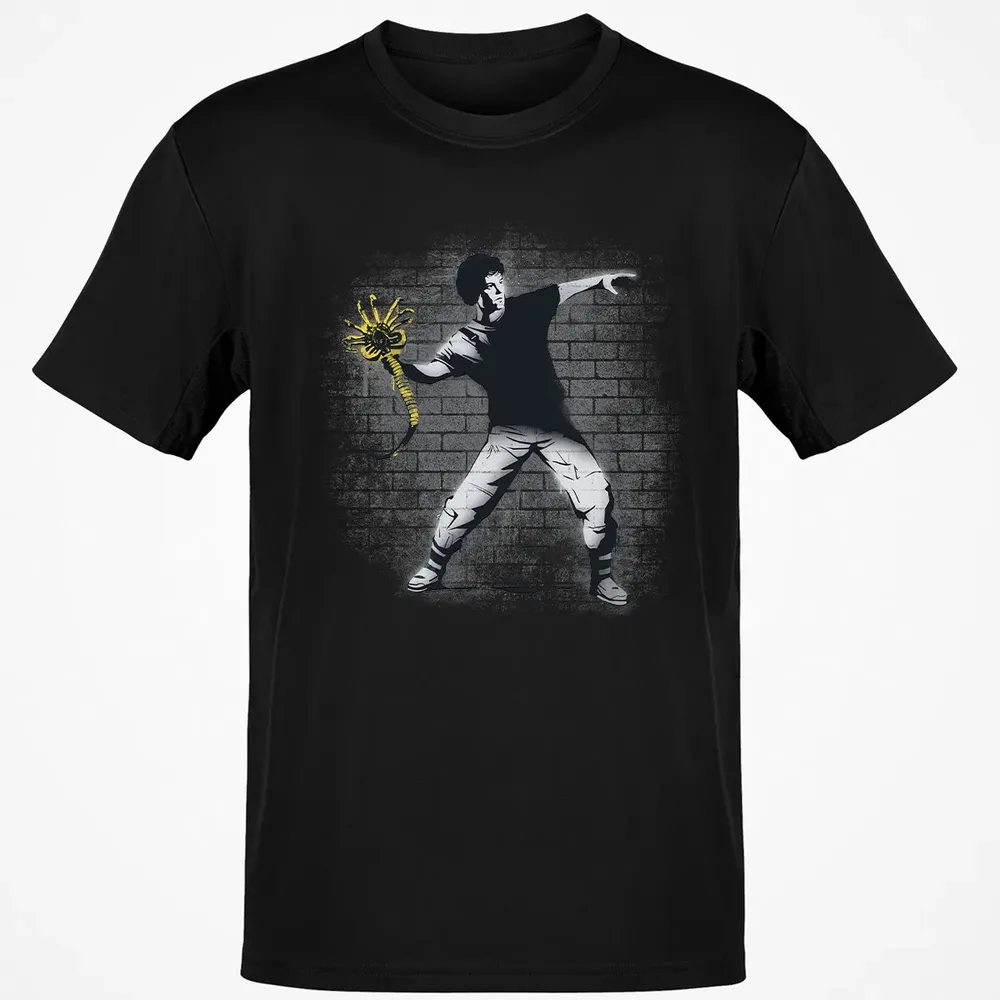 Alien Thrower Classic Unisex T-Shirt - 2