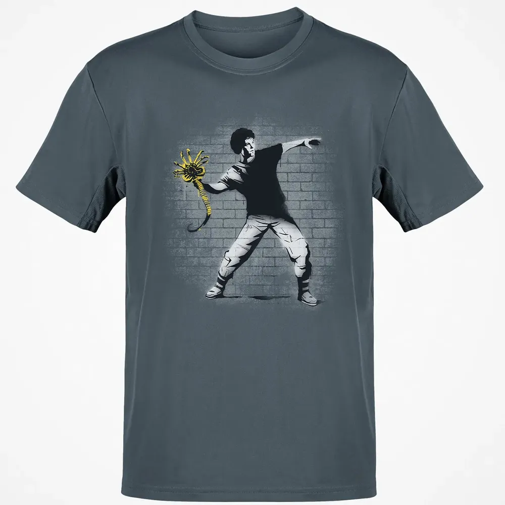 Alien Thrower Classic Unisex T-Shirt - 4