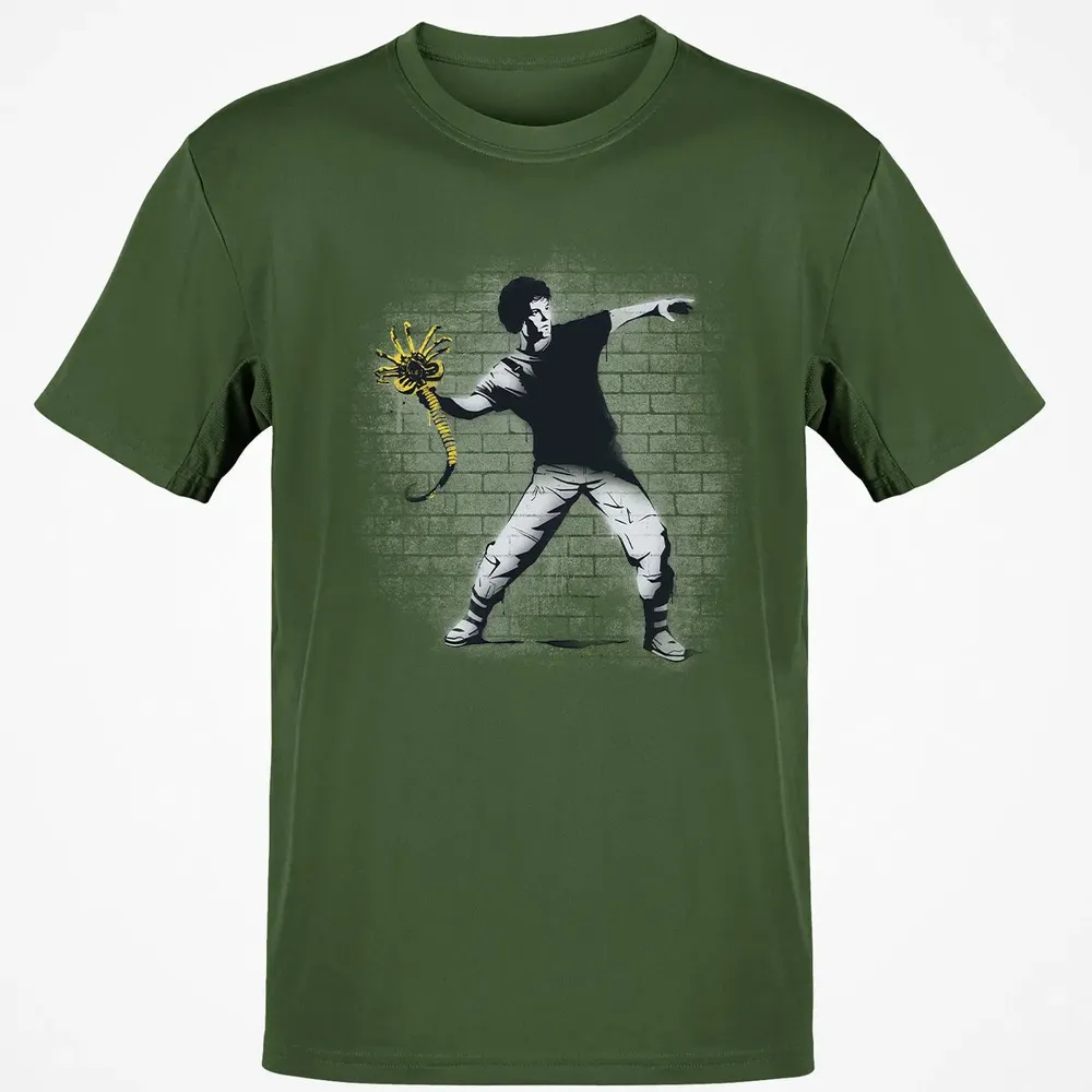 Alien Thrower Classic Unisex T-Shirt - 7