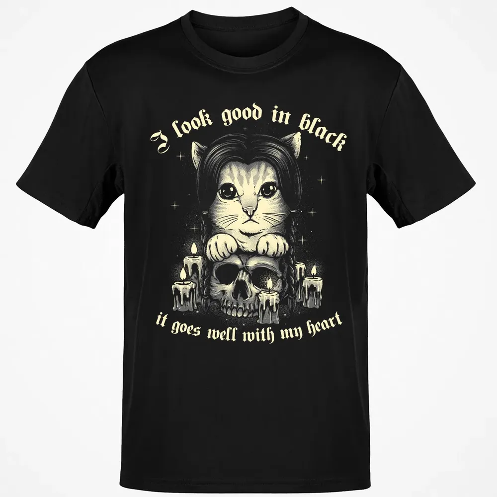I Look good in black Classic Unisex T-Shirt - 2