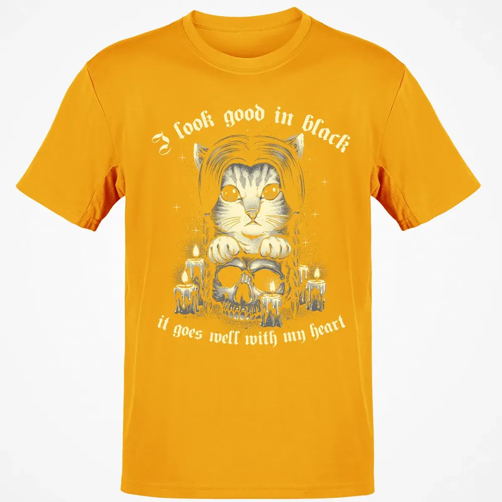 I Look good in black Classic Unisex T-Shirt - 5