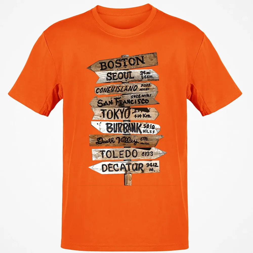 MASH Signpost Classic Unisex T-Shirt - 9
