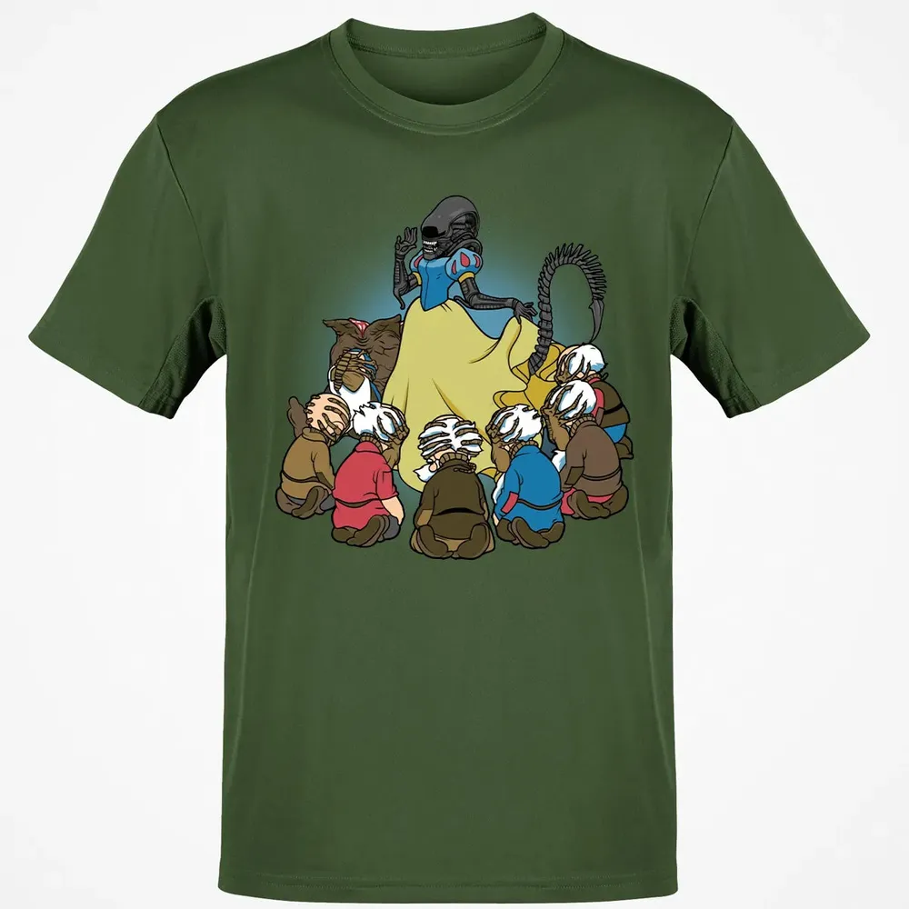 Alien & 7 Dwarfs Classic Unisex T-Shirt - 7