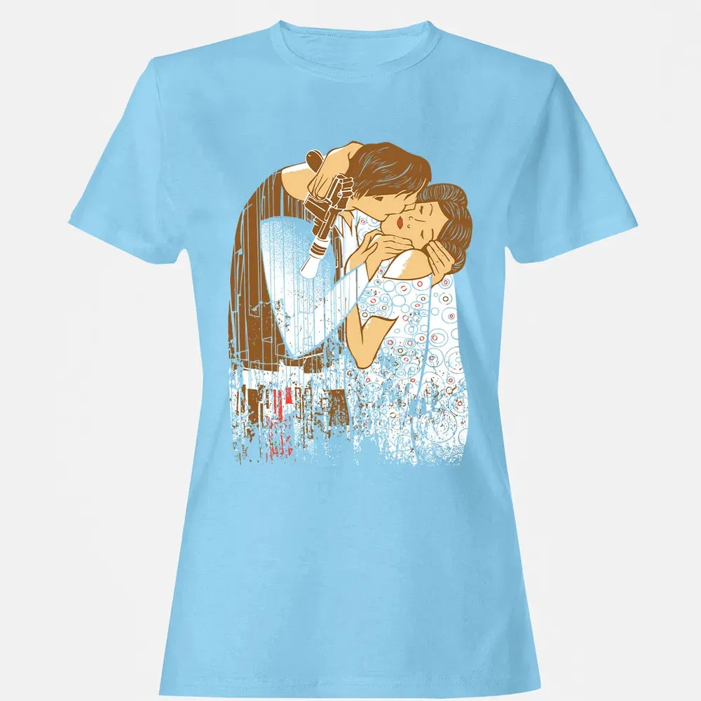 The Kiss Women's T-shirt - 8