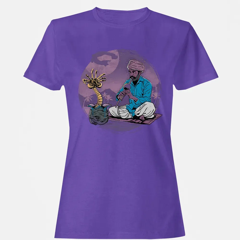 Call The Alien Women's T-shirt - 12