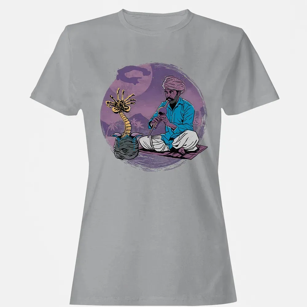 Call The Alien Women's T-shirt - 15