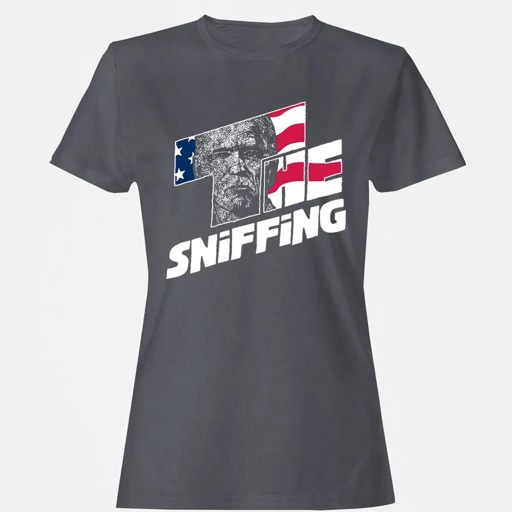 The Sniffing Women's T-shirt - 5