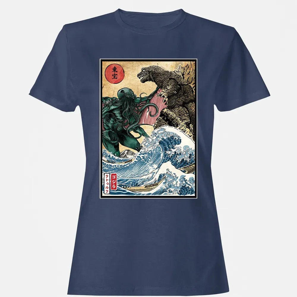 King of the Monsters vs Great Old One Women's T-shirt - 10