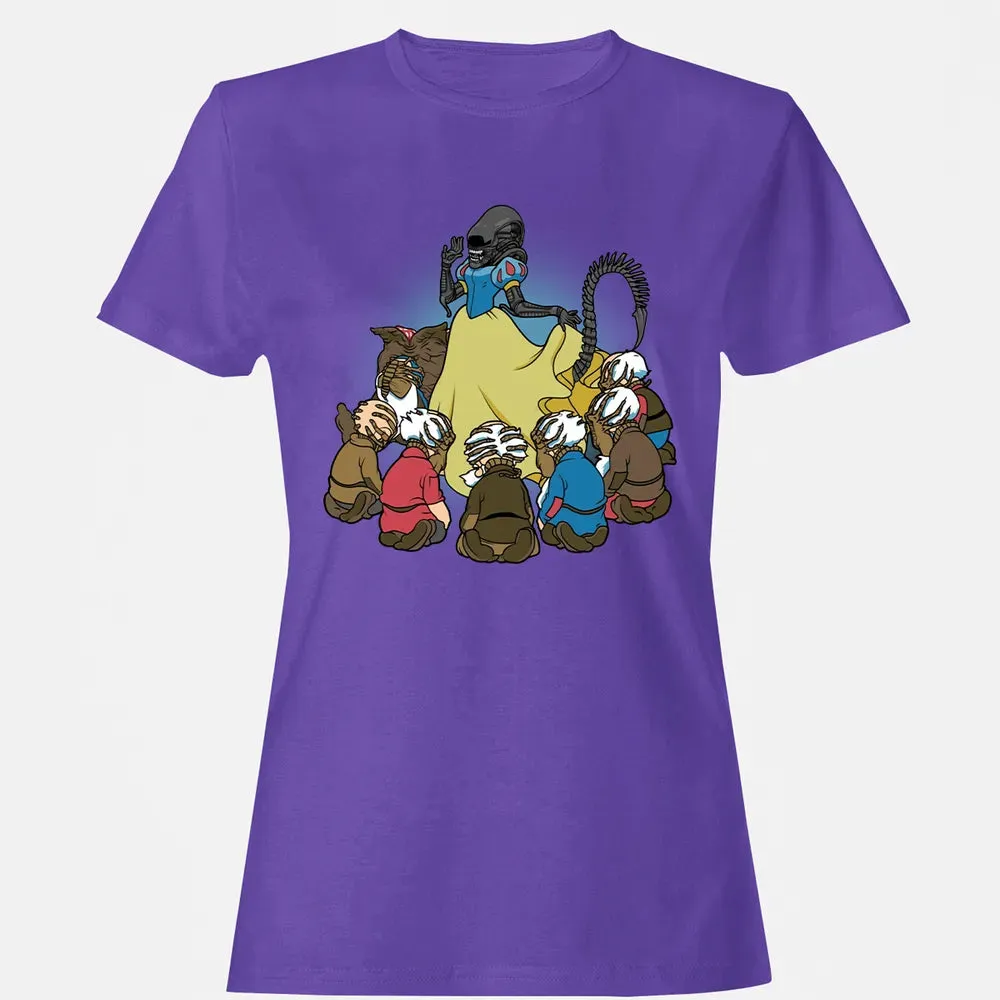 Alien & 7 Dwarfs Women's T-shirt - 12