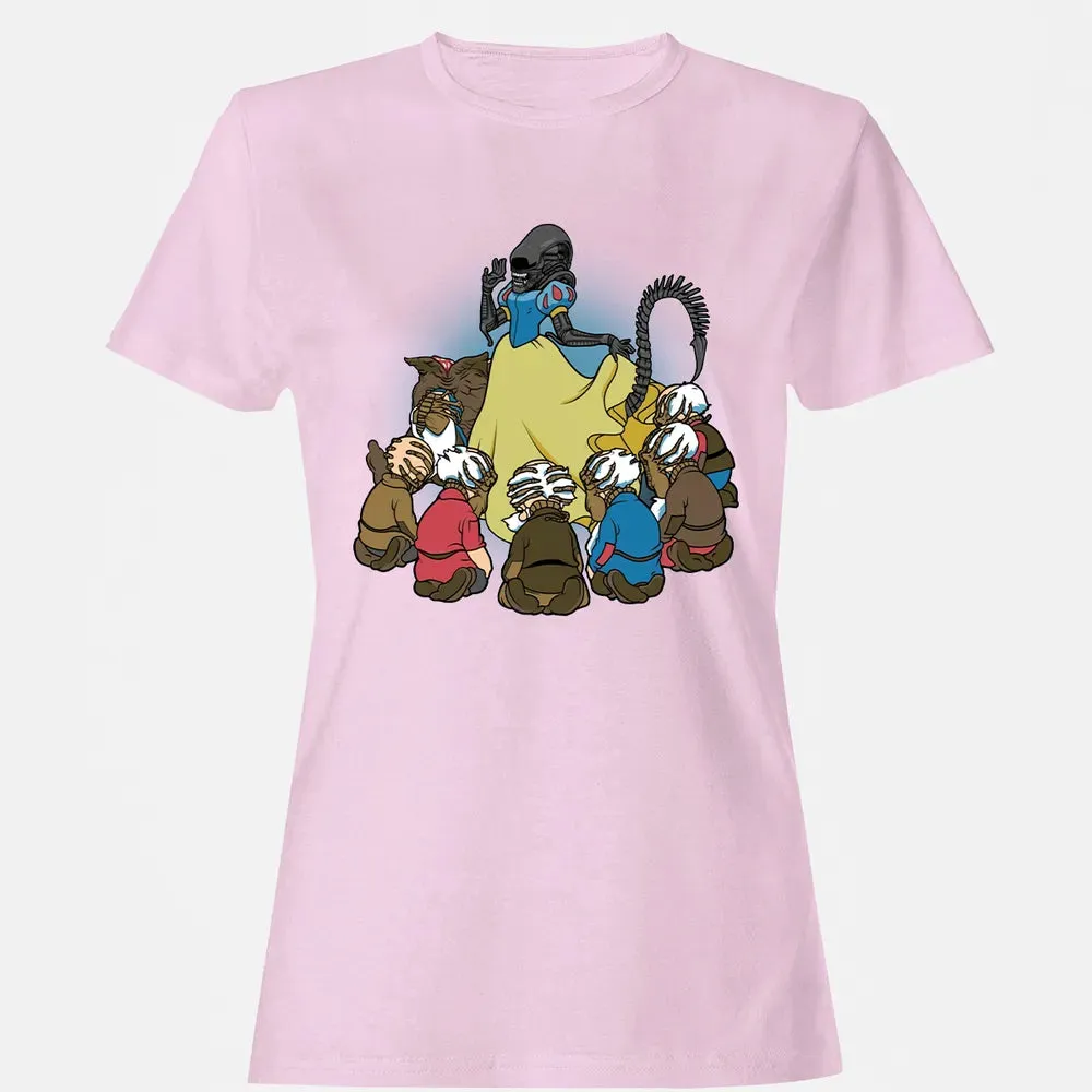Alien & 7 Dwarfs Women's T-shirt - 9
