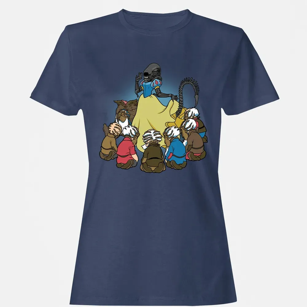 Alien & 7 Dwarfs Women's T-shirt - 10