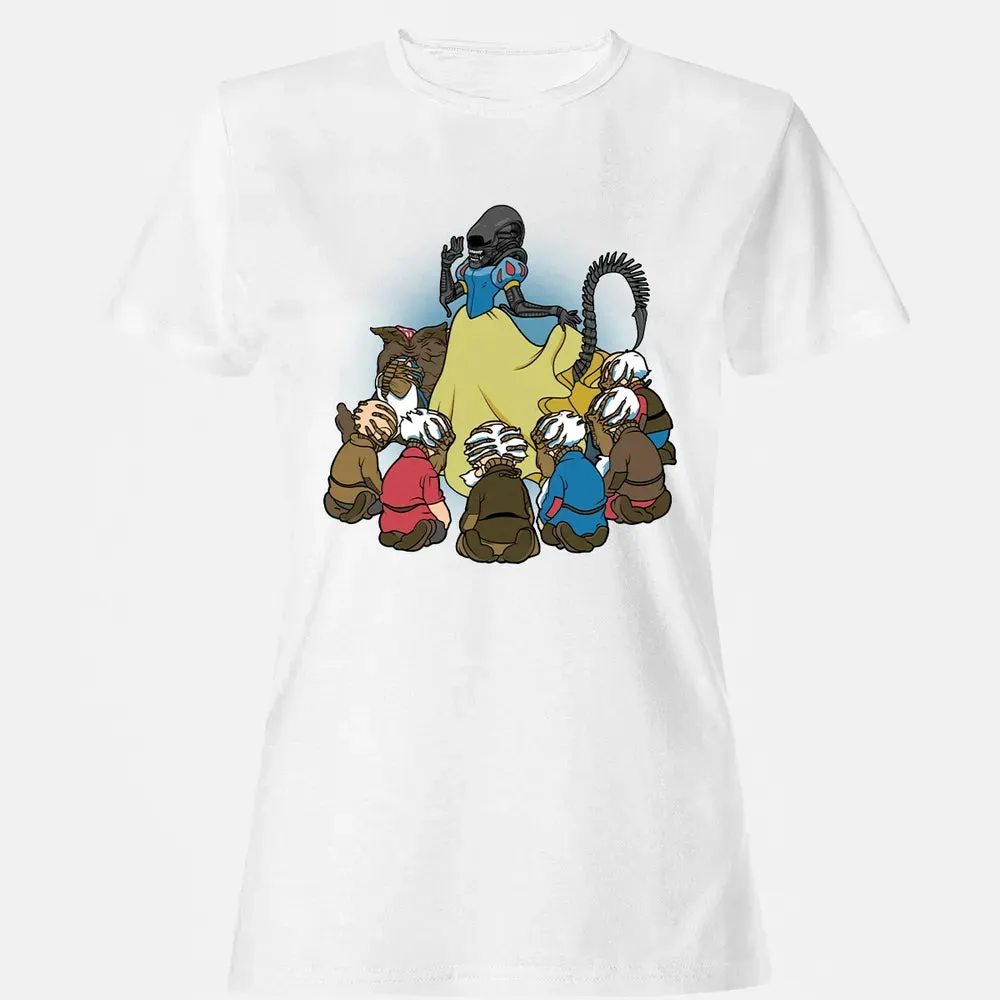 Alien & 7 Dwarfs Women's T-shirt - 16