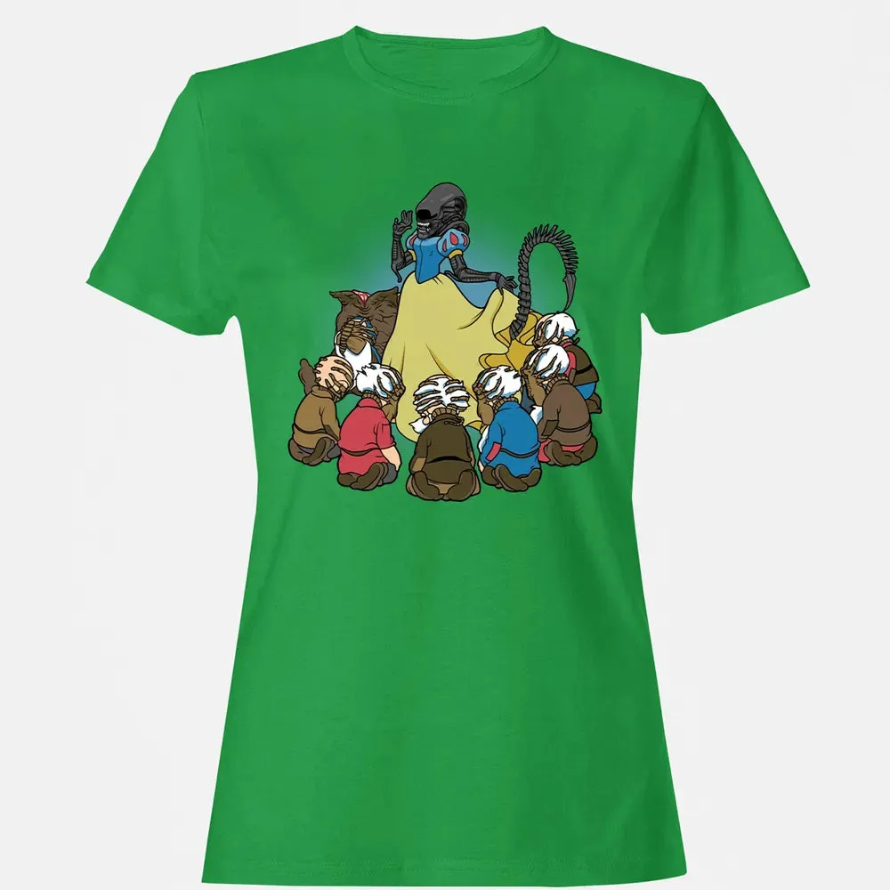 Alien & 7 Dwarfs Women's T-shirt - 7