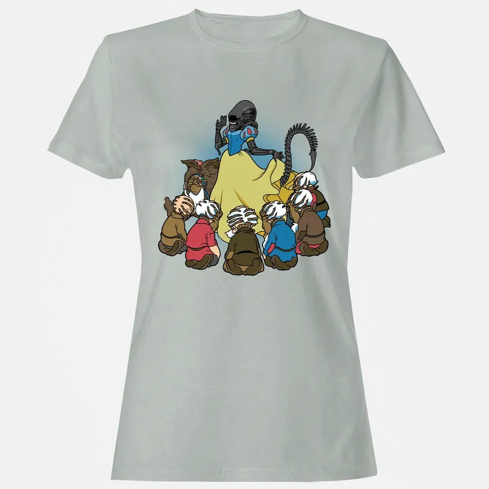 Alien & 7 Dwarfs Women's T-shirt - 2