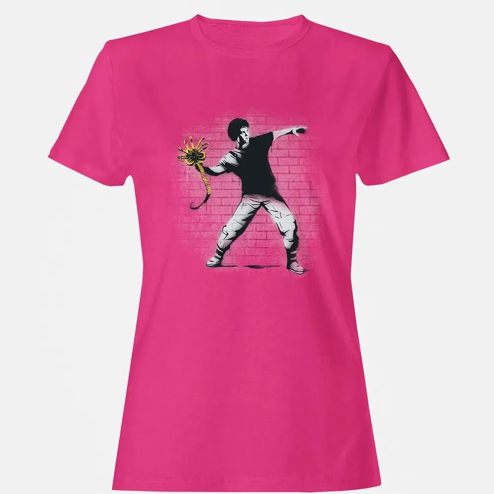 Alien Thrower Women's T-shirt - 6
