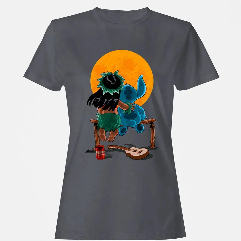 Alien And Girl Gazing At The Moon Women's T-shirt - 5