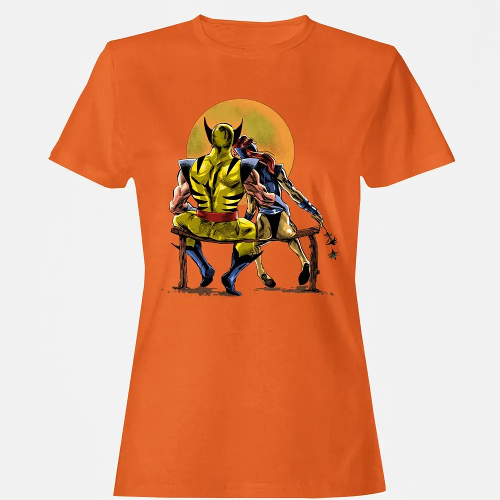 At The Moon Women's T-shirt - 11