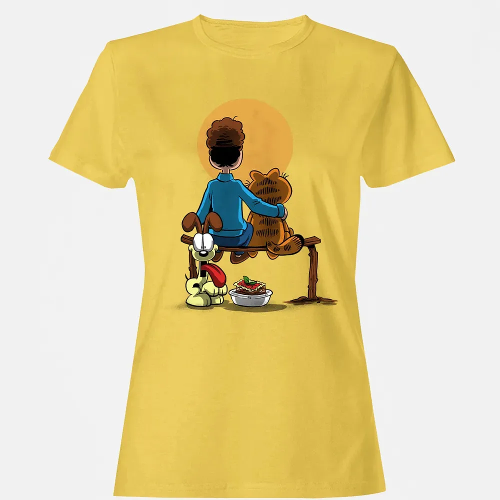 Family Gazing at the Moon Women's T-shirt - 4