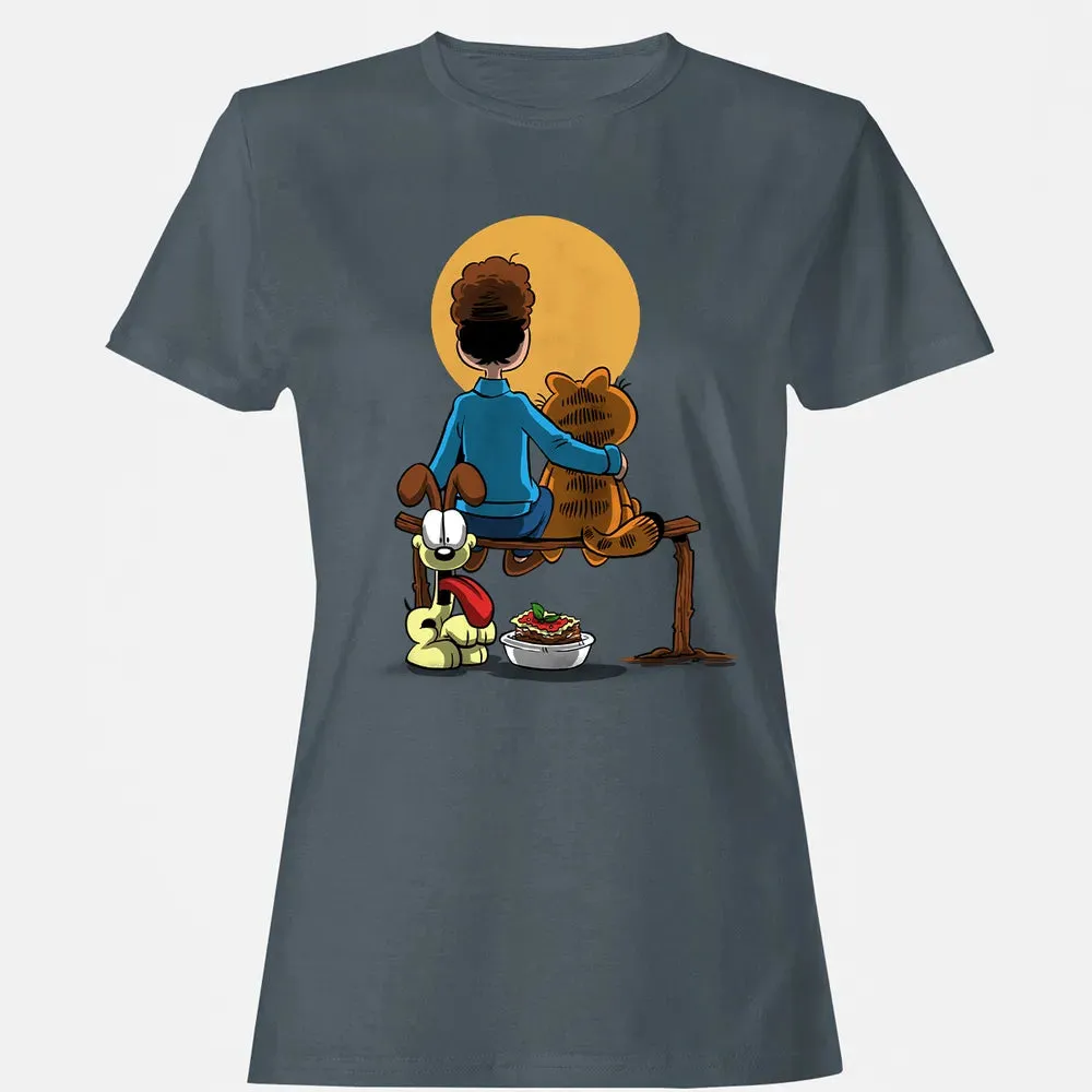 Family Gazing at the Moon Women's T-shirt - 3