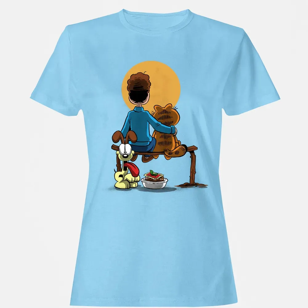 Family Gazing at the Moon Women's T-shirt - 8