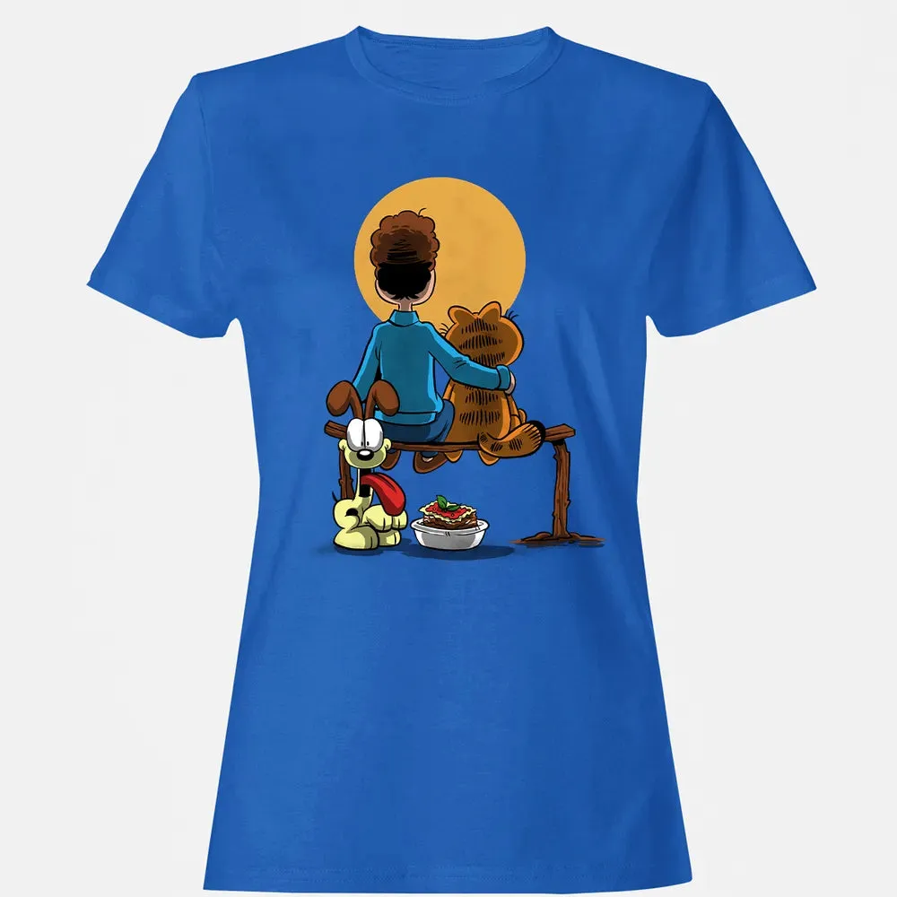 Family Gazing at the Moon Women's T-shirt - 14