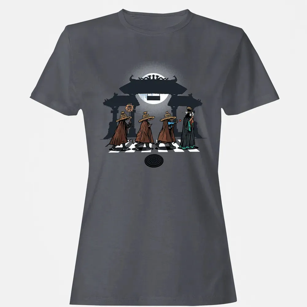 Walking In Little China Women's T-shirt - 5