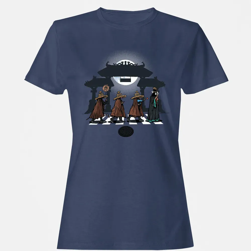 Walking In Little China Women's T-shirt - 10