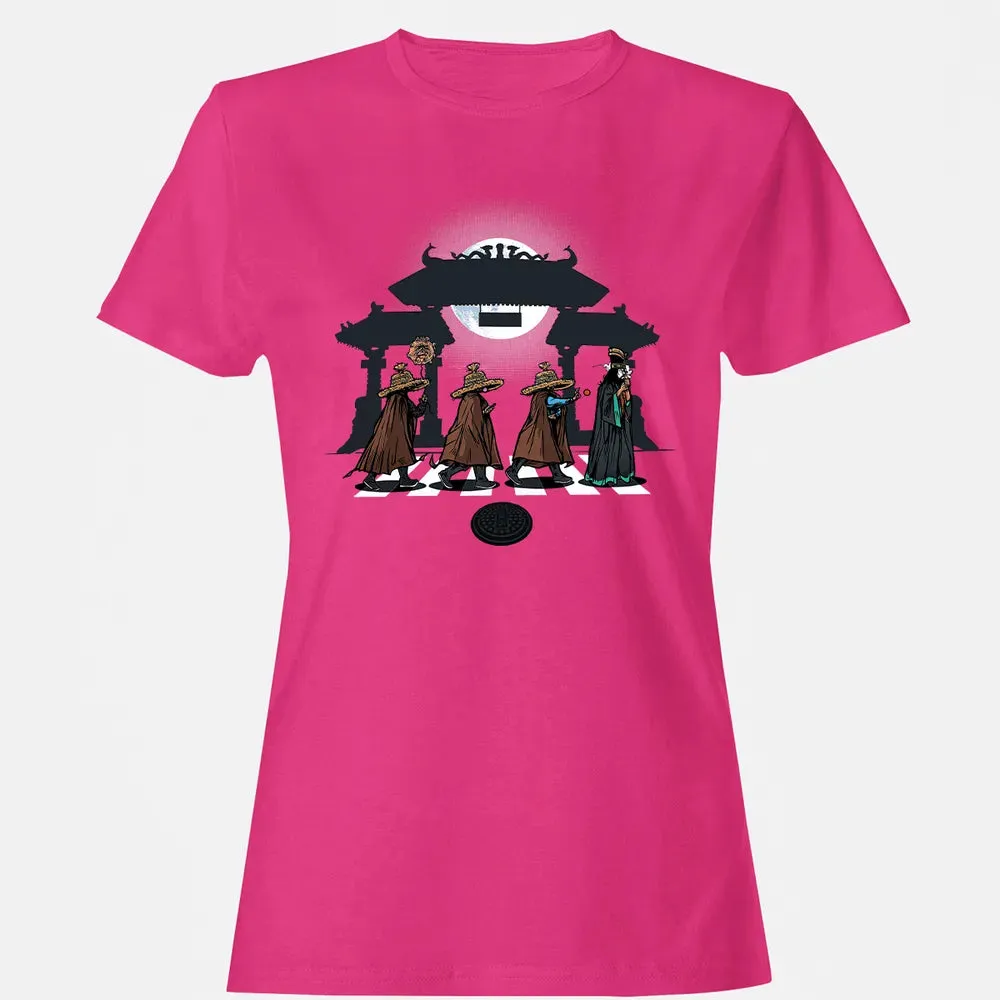 Walking In Little China Women's T-shirt - 6