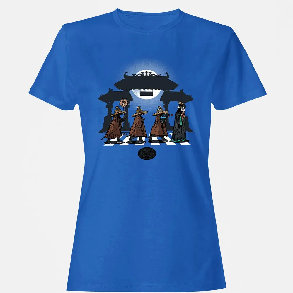 Walking In Little China Women's T-shirt - 14