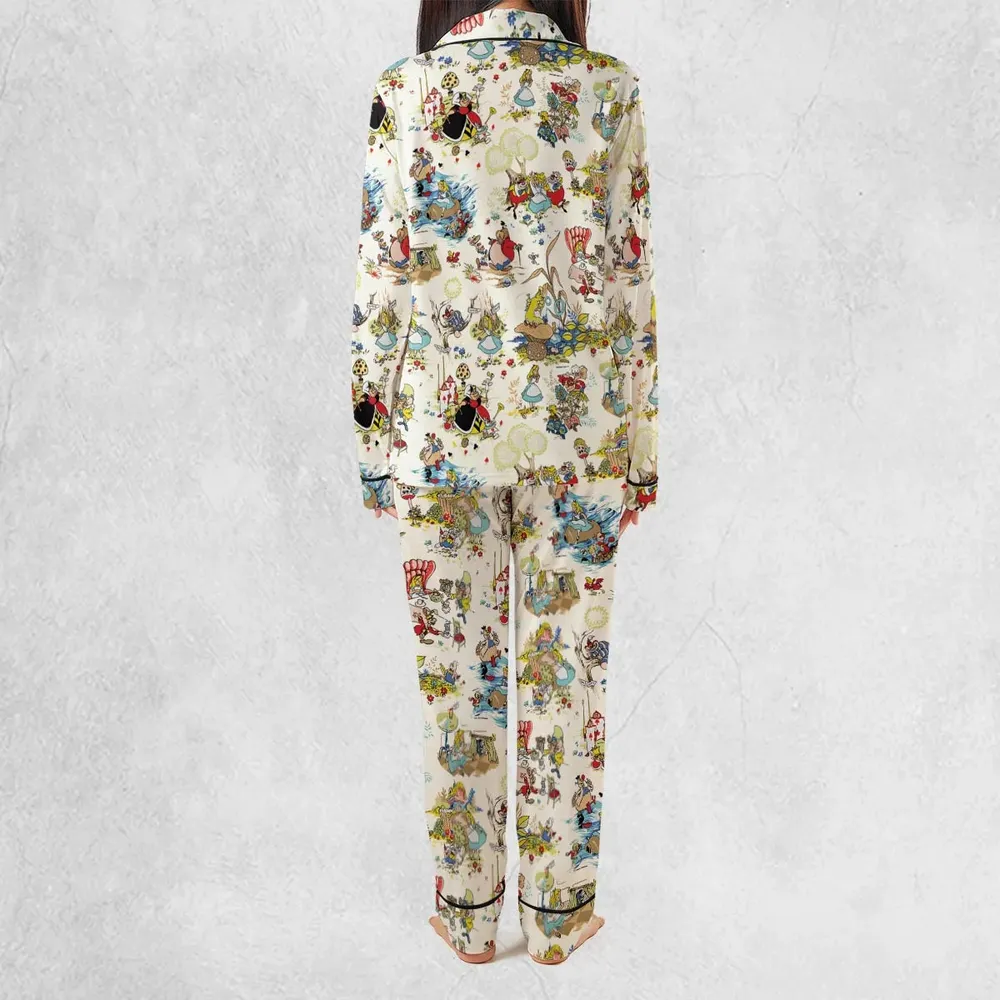 Alice In Wonderland Pattern Pajamas Set - 4