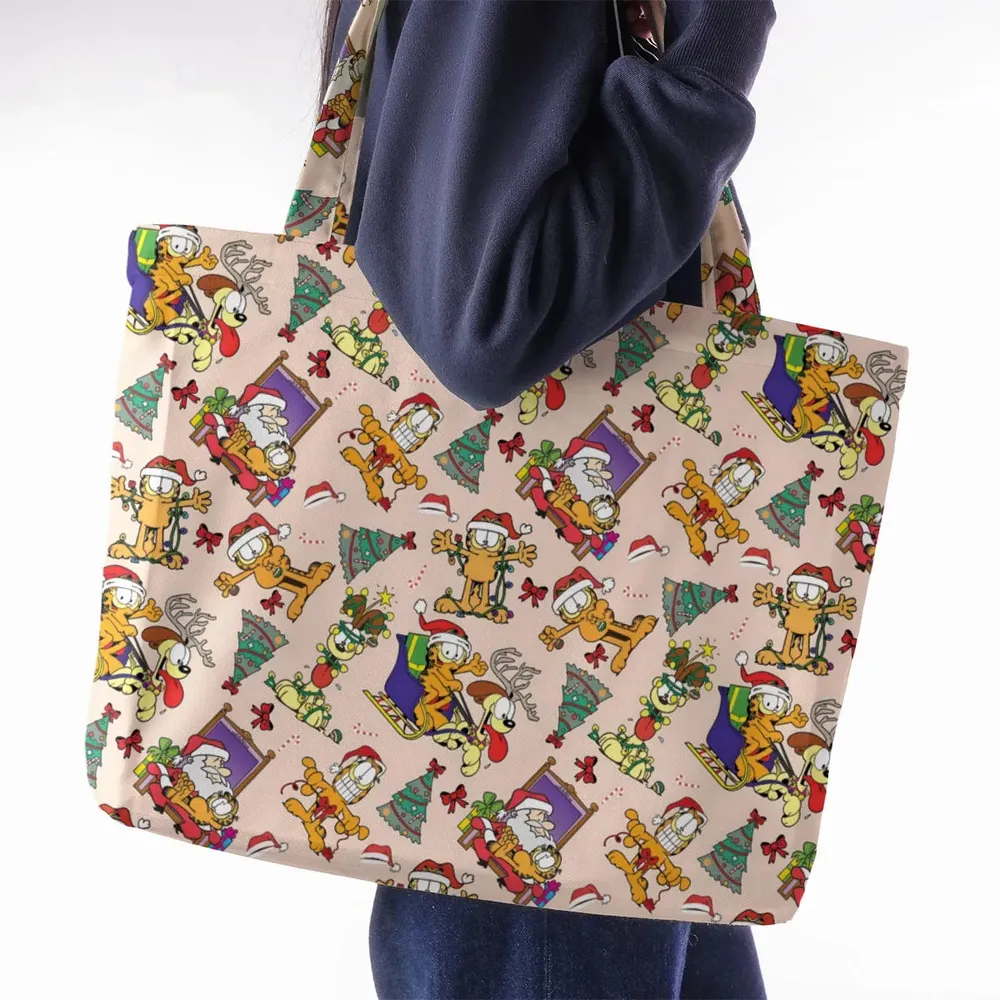 Garfield And Odie Christmas Sleigh Large Tote Bag - 2