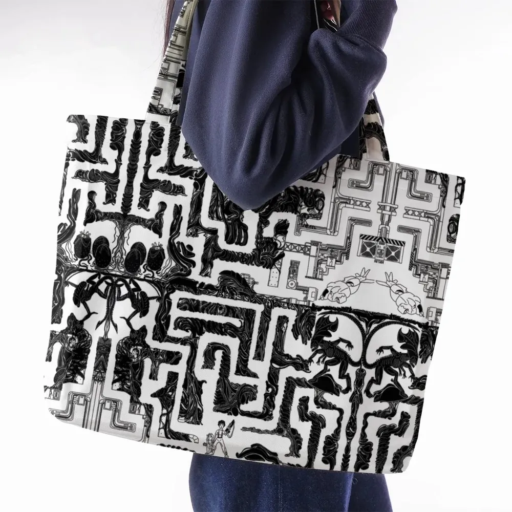 Xenomorph Alien Maze Large Tote Bag - 2