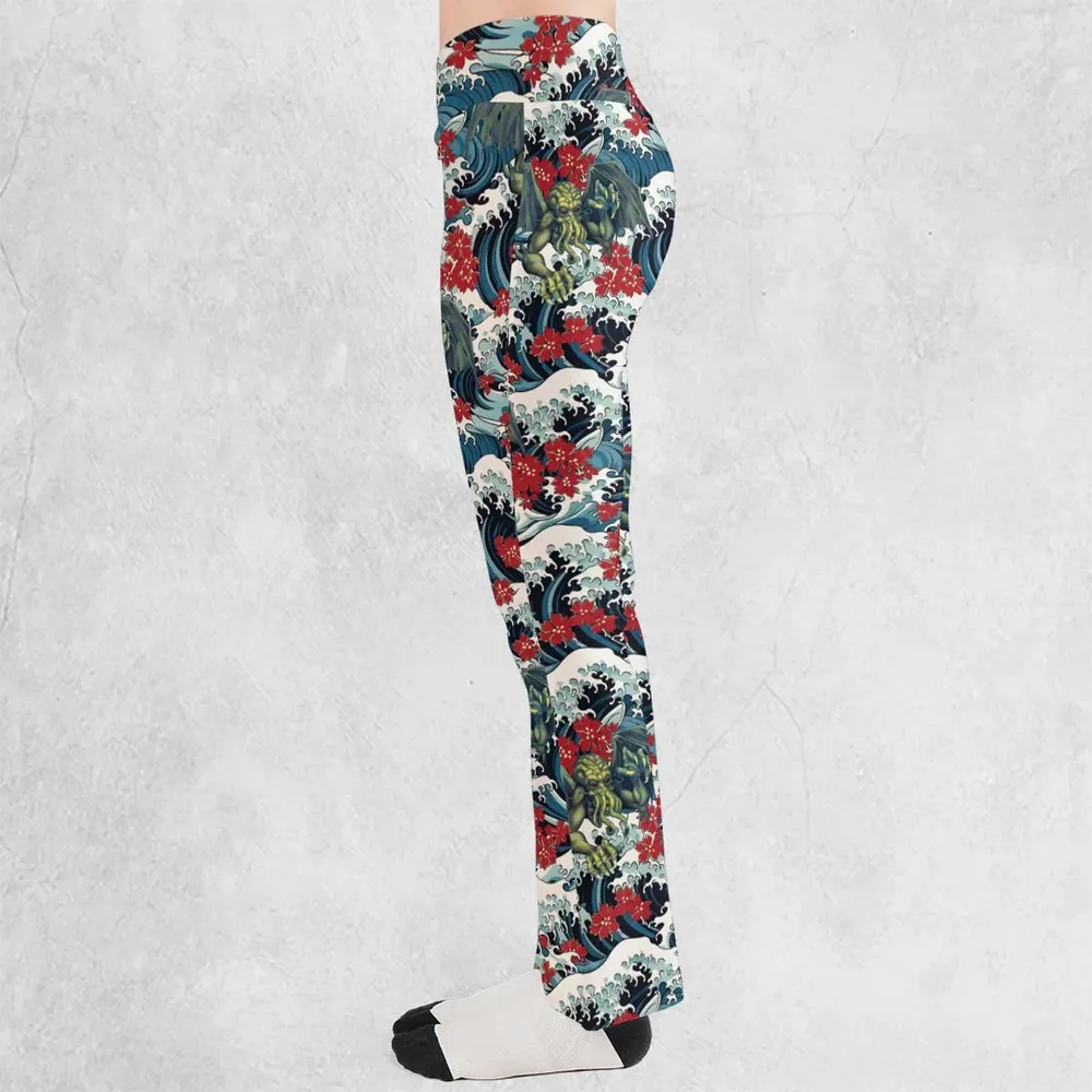 Great Waves Cthulhu Flare Leggings - 3
