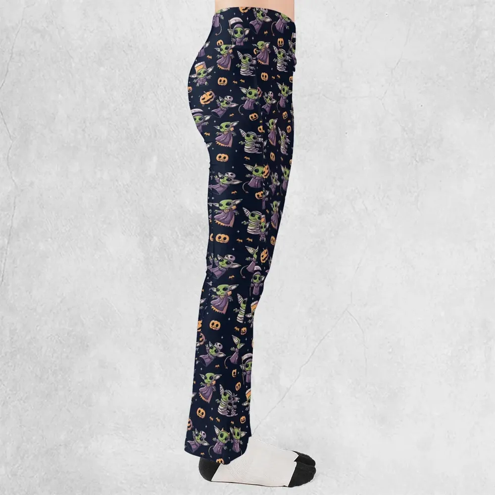 Cute Baby Yoda Halloween Pattern Flare Leggings - 2