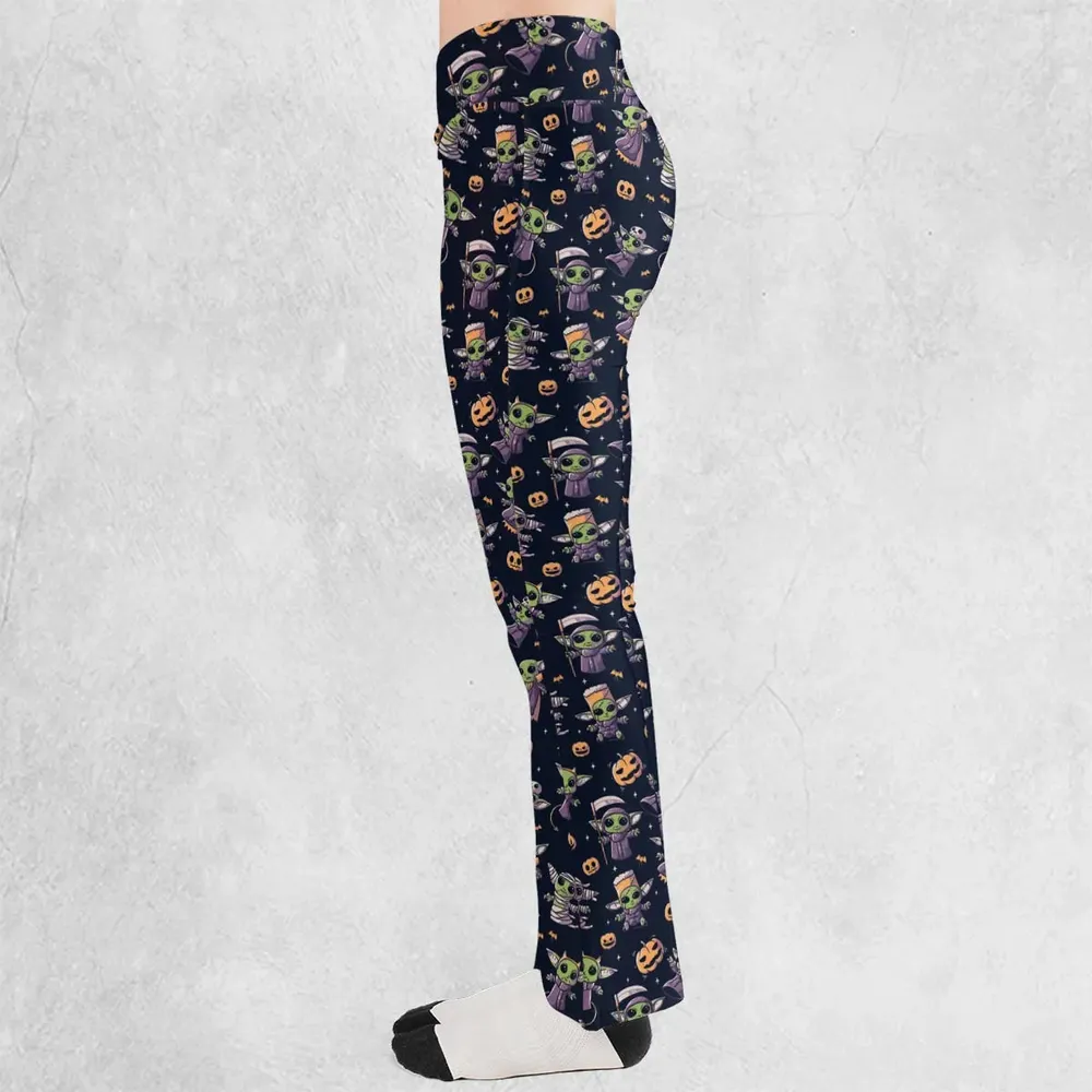Cute Baby Yoda Halloween Pattern Flare Leggings - 3