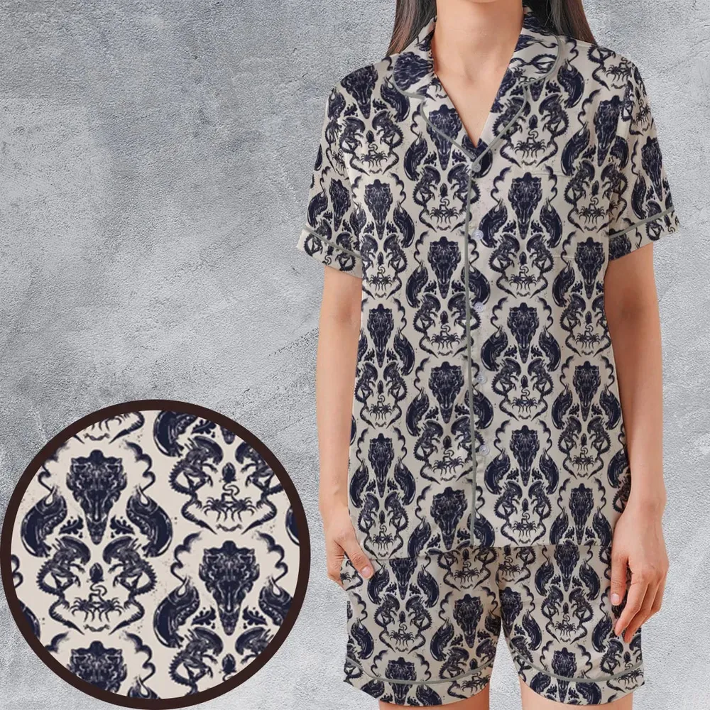 Alien Xenomorph Pattern Satin Short-Sleeve Pajamas Set - 1