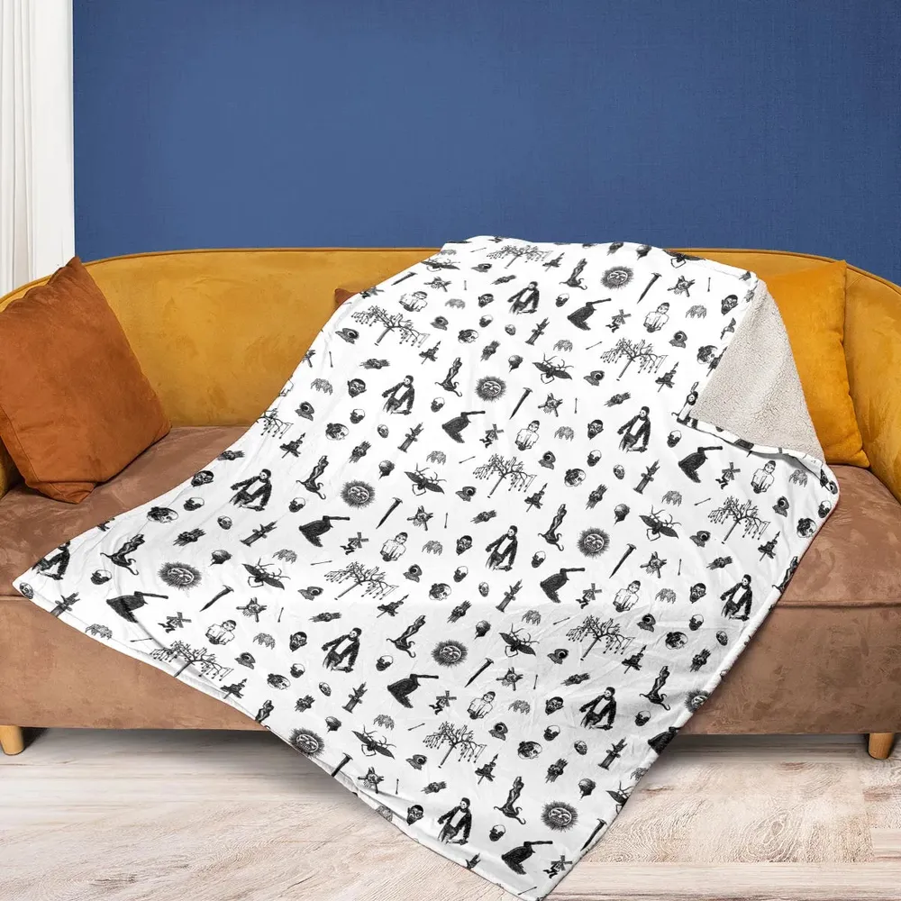 Nosferatu Pattern Fleece Blanket - 2