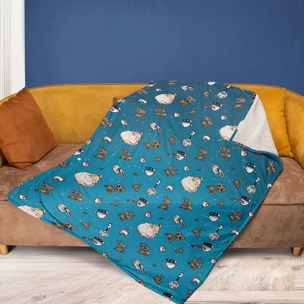 Space Vibes Wall-e Fleece Blanket - 2