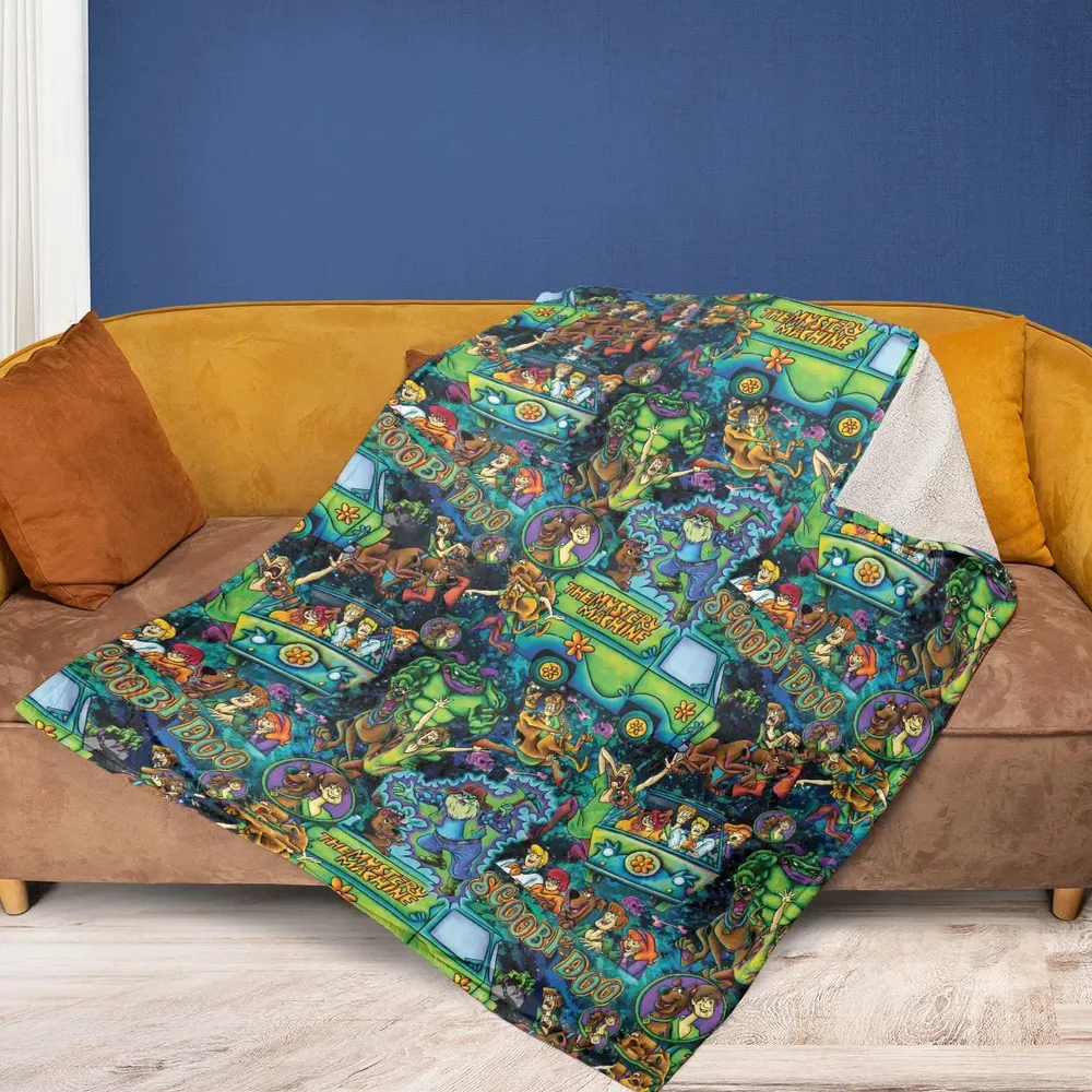 Monsters Mayhem and The Mystery Machine Scooby Doo Fleece Blanket - 2