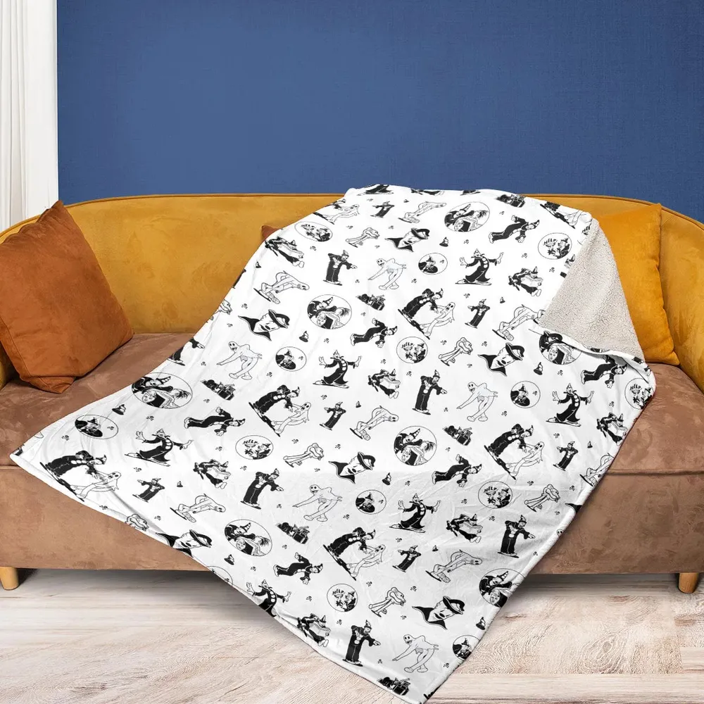 Koko the Clown and the Ghost Fleece Blanket - 2