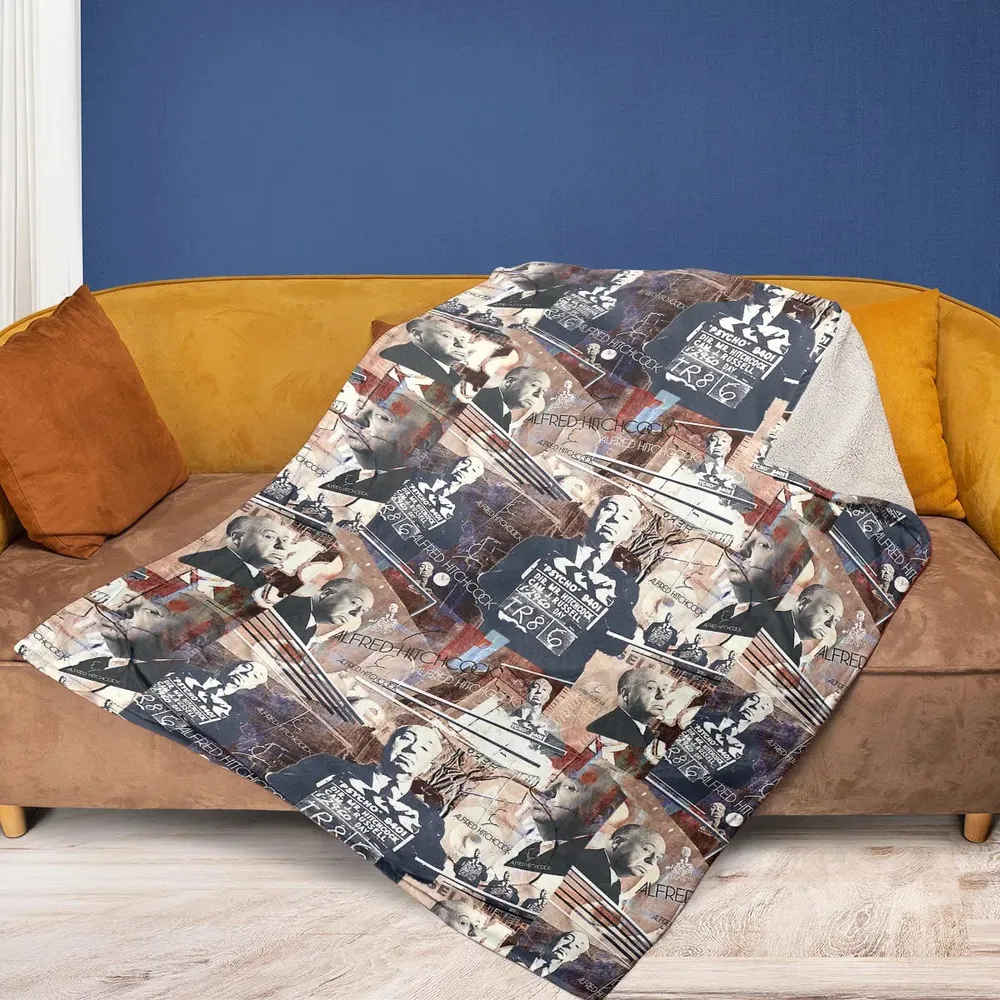 Alfred Hitchcock Aesthetic Fleece Blanket - 2