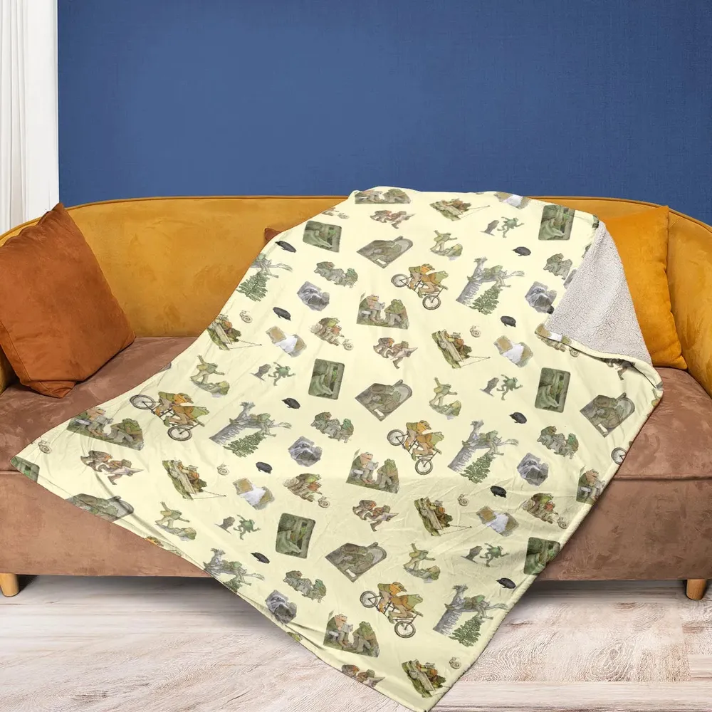 Frog and Toad Pattern Fleece Blanket - 2
