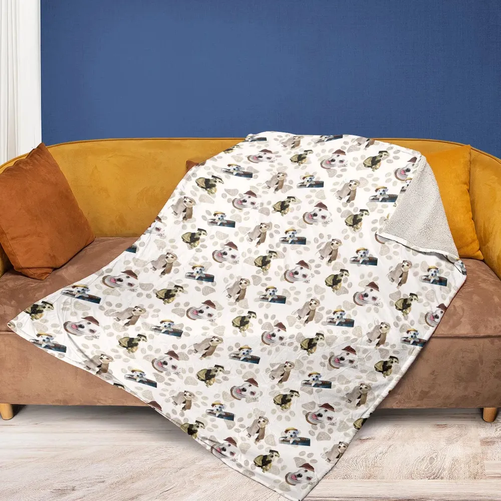 Bookish Wardrobe Wishbone Fleece Blanket - 2