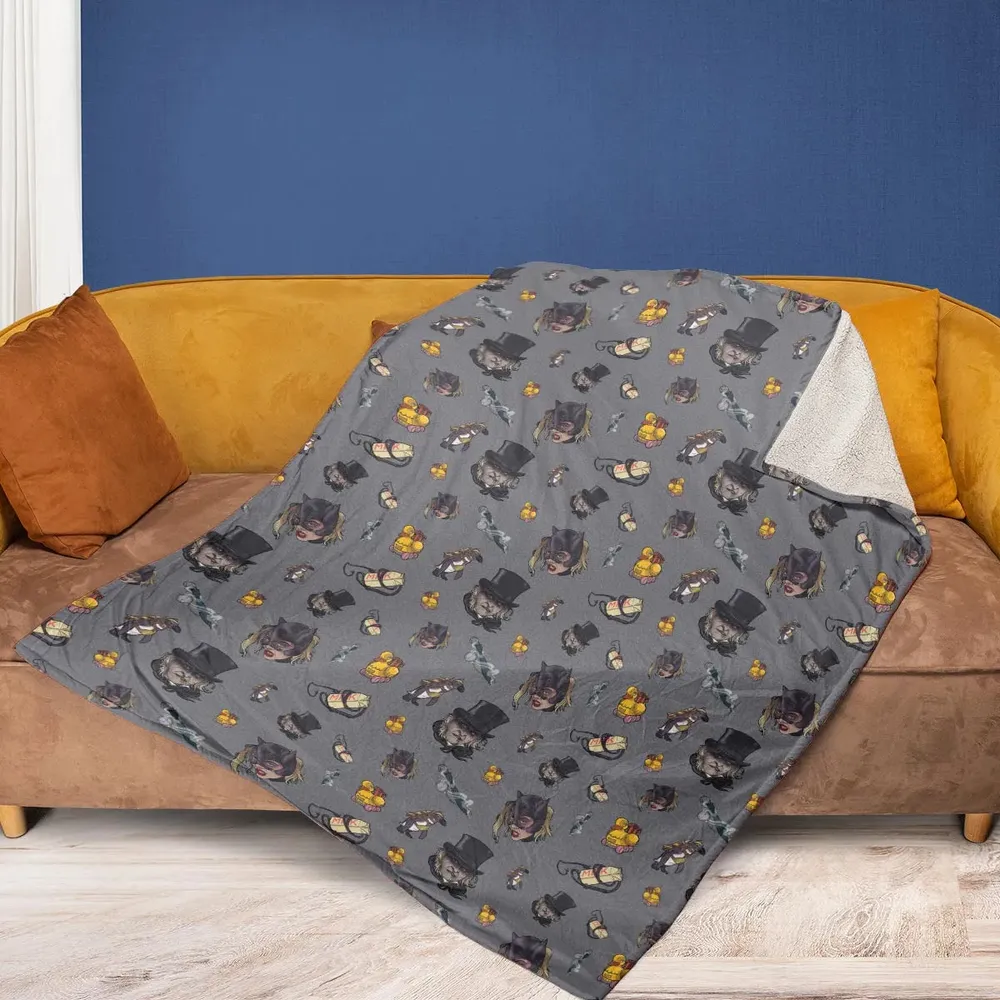 90s Returns Penguin and Catwoman Fleece Blanket - 2