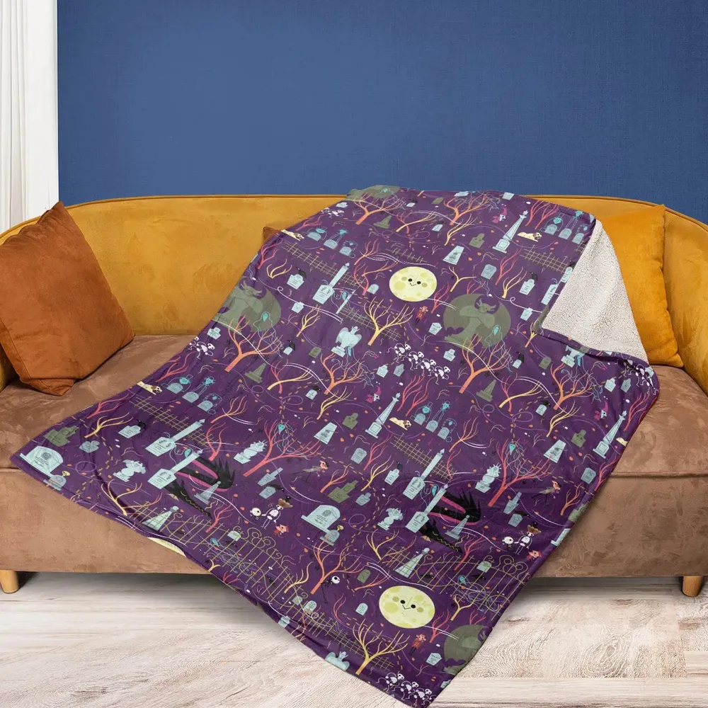 Nostalgic 80s 90s Spooky Scene Fleece Blanket - 2