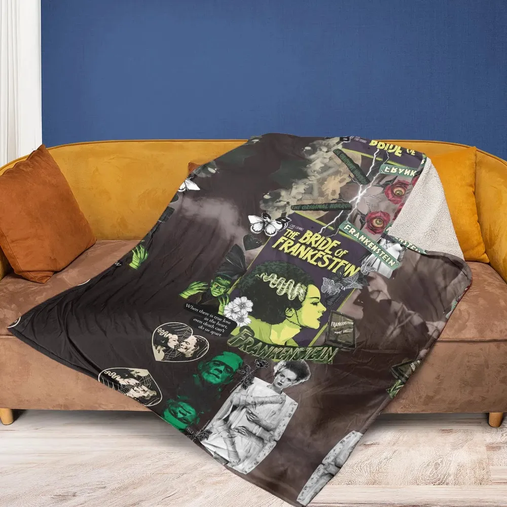 Vintage Bride Of Frankenstein Fleece Blanket - 2